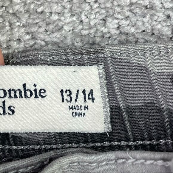Abercrombie Kids Joggers Girl’s 13/14 Gray Camouflage Cargo Pockets - Picture 5 of 11